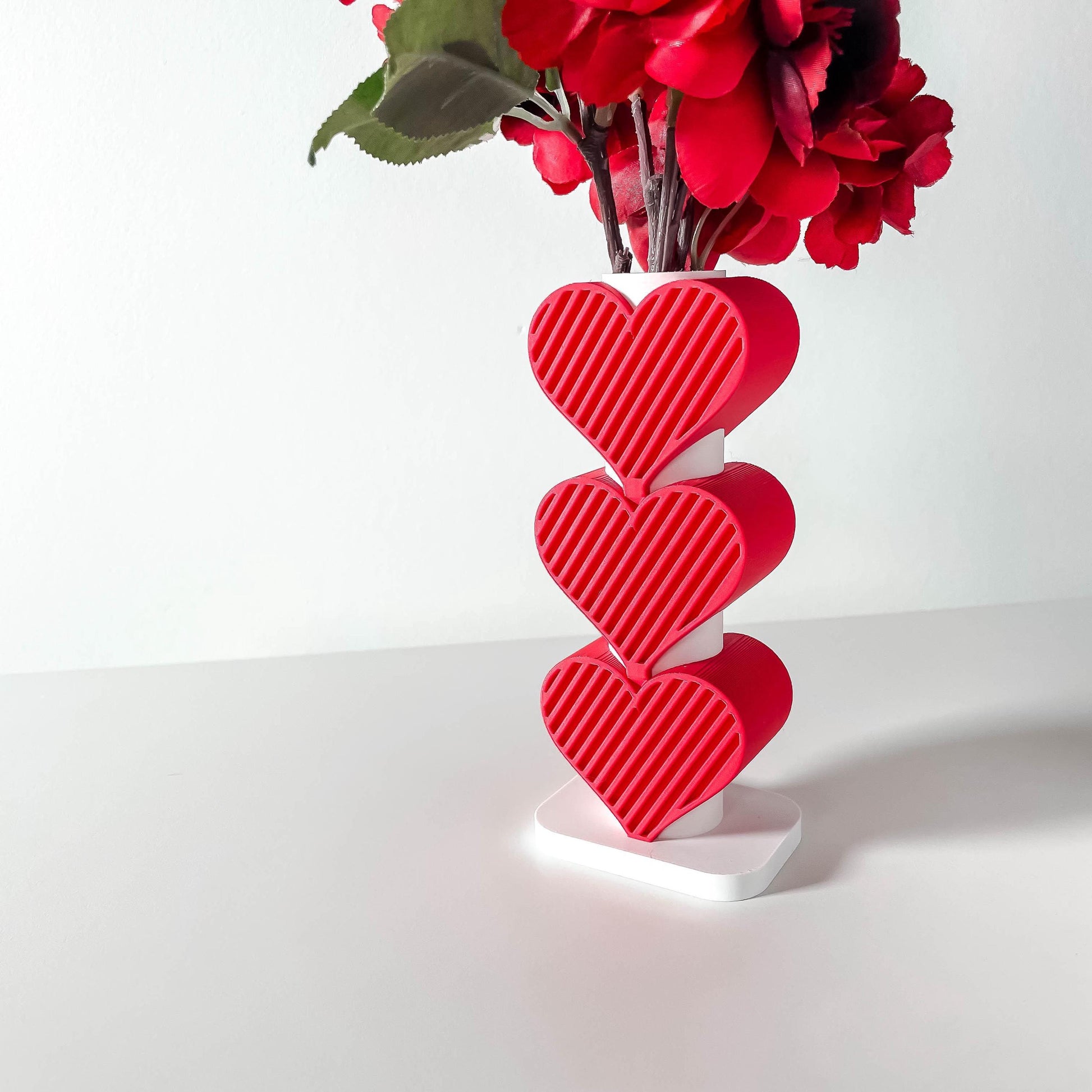 Valentine's Heart Vase - Charming 3D Printed Love-Themed Decor