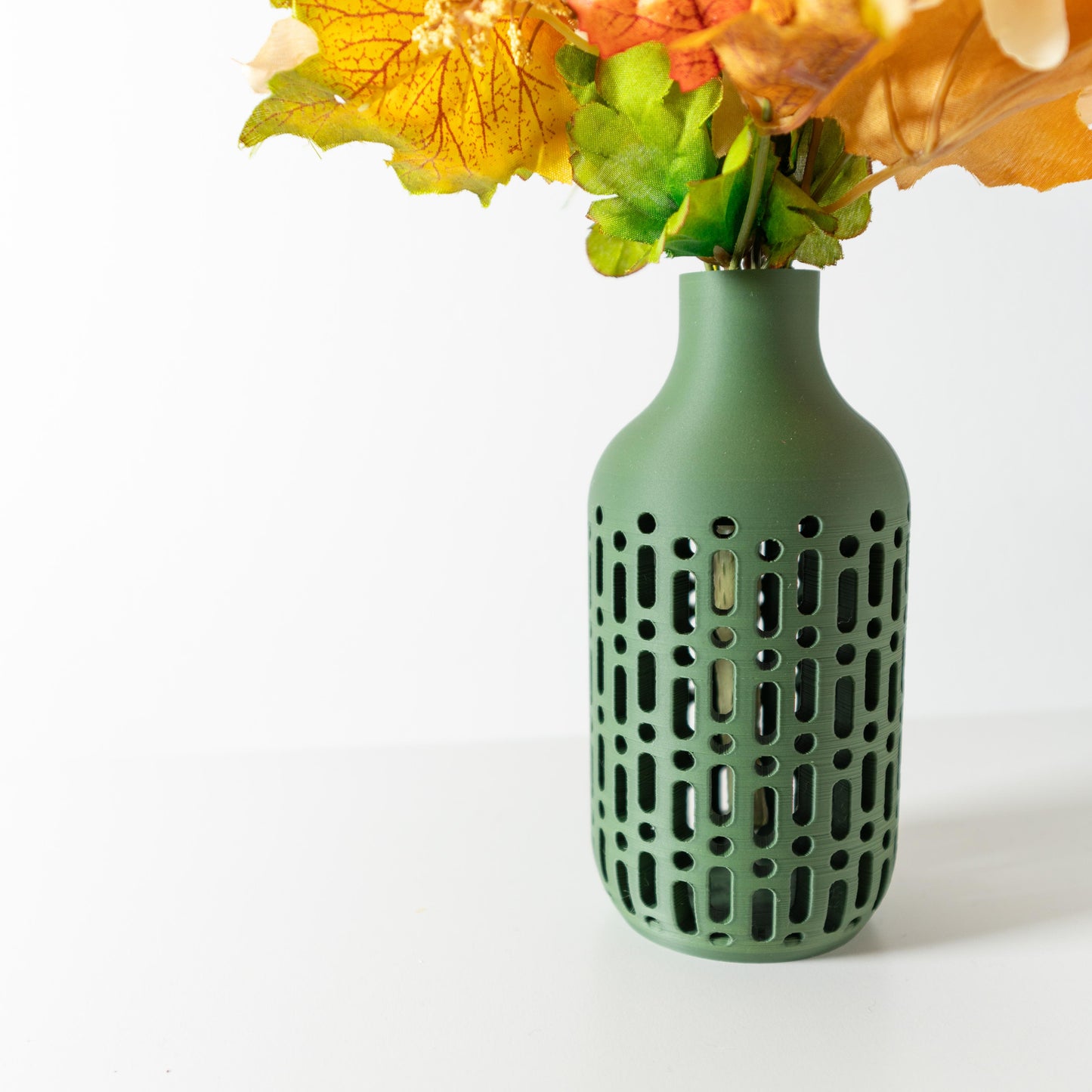 The Rako - Elegant 3D Printed Vase with Contemporary Perforated Design