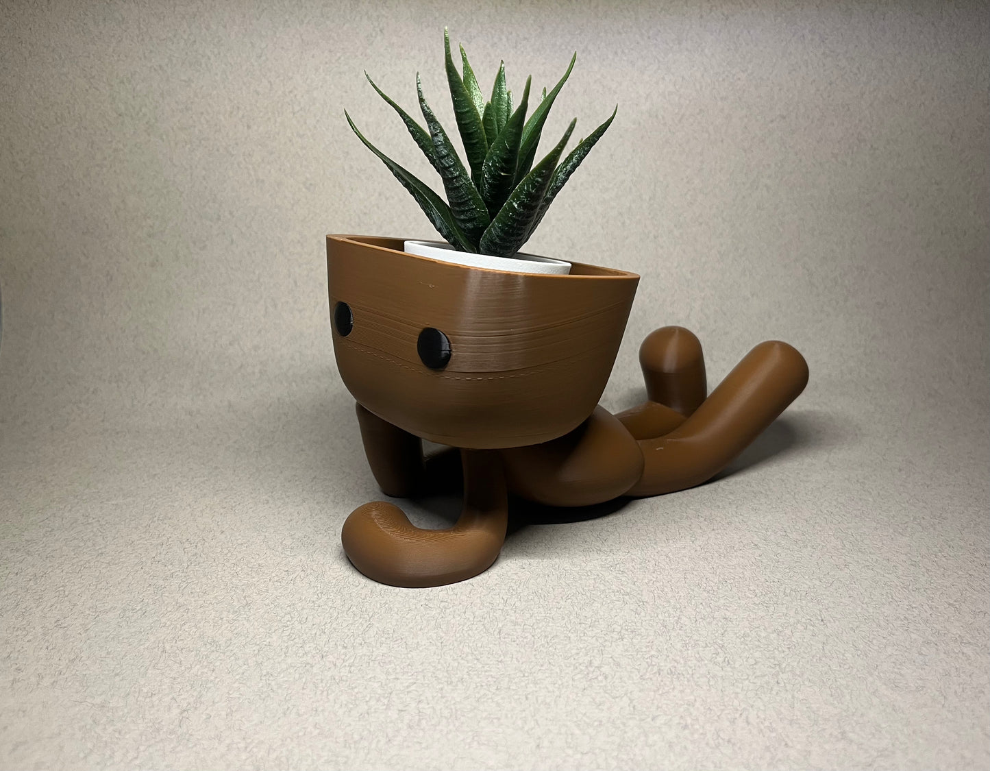 Ollie, the Planter - Minimalist Plant Buddy for Home Decor