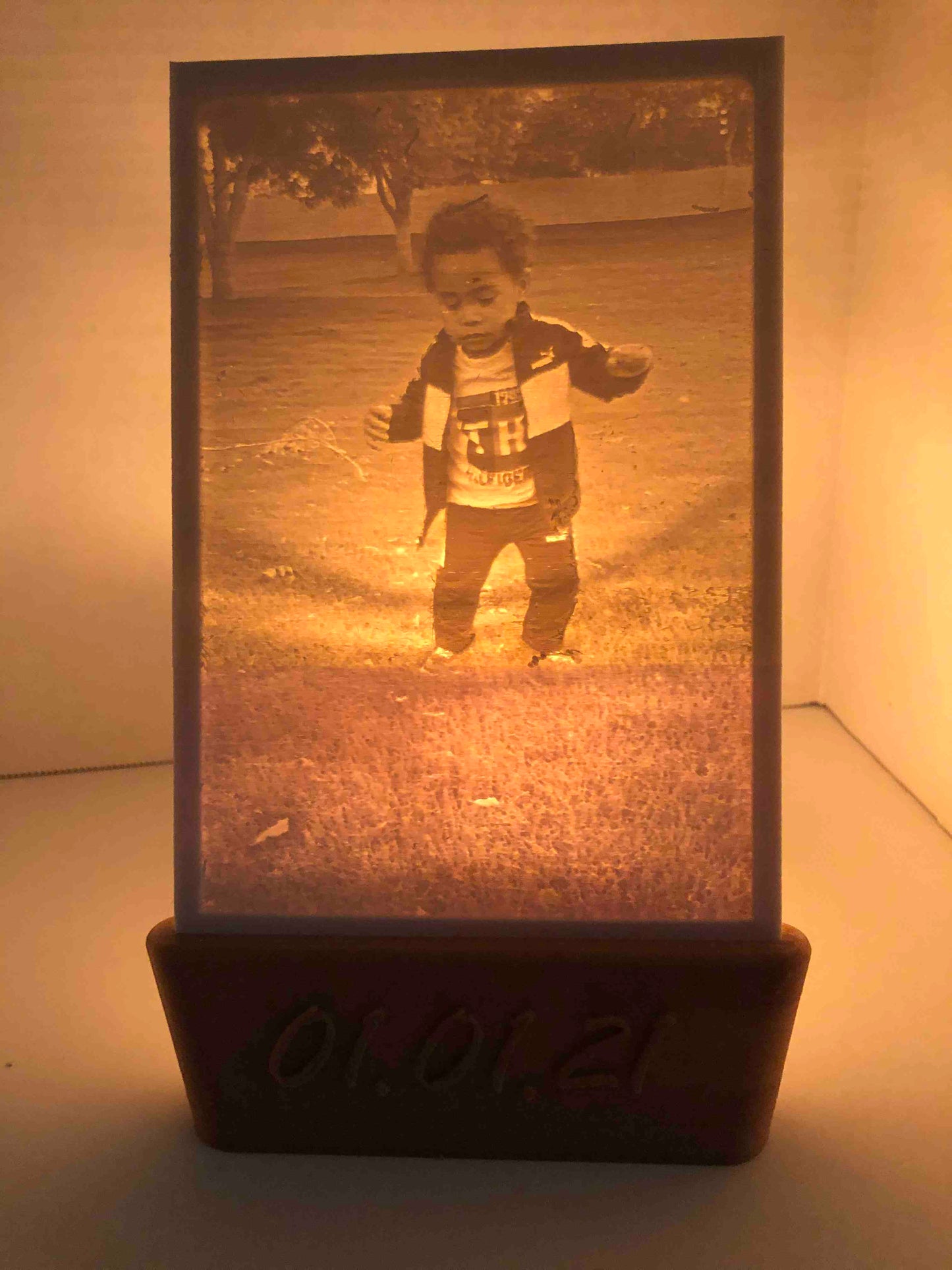 Photo Candle Holder - Illuminate Your Memories