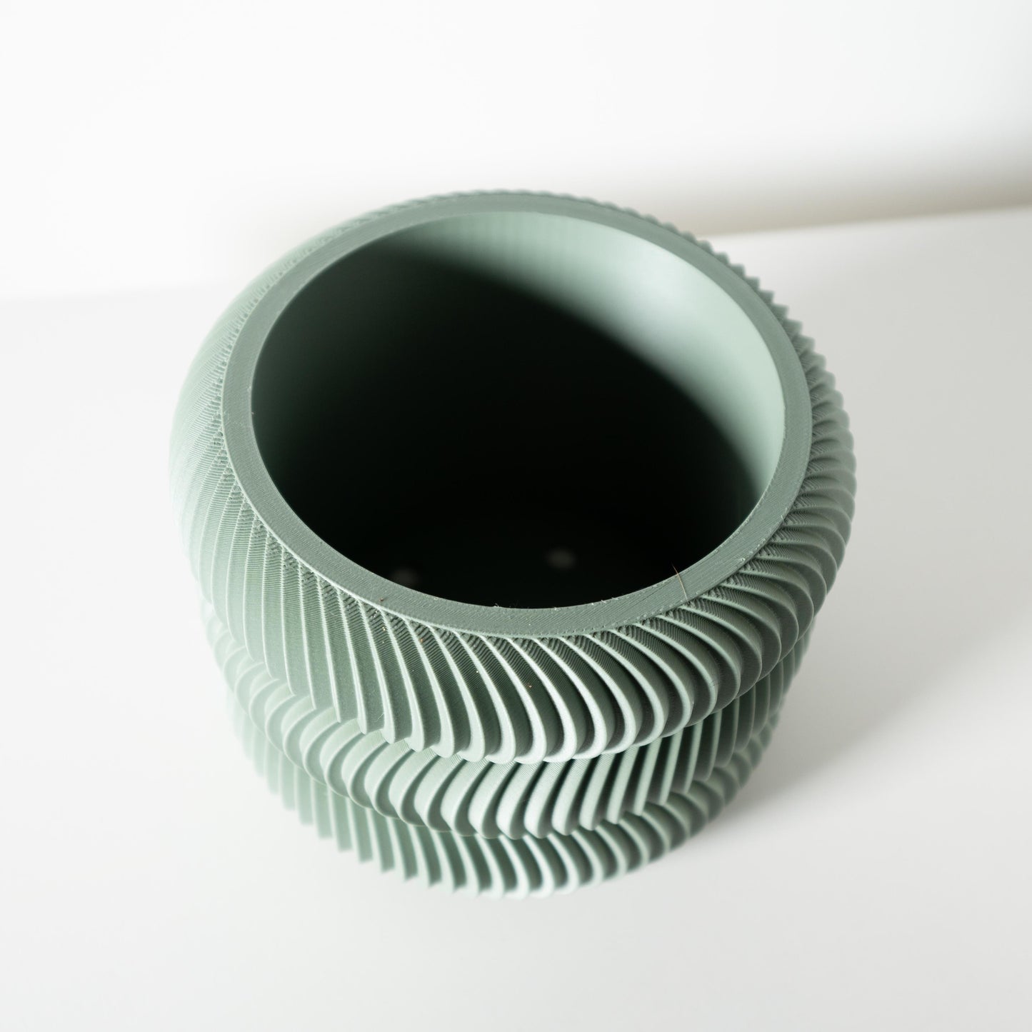 The Maro - Stylish 3D Printed Planter with Organic Texture